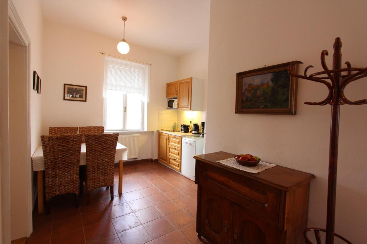 Penzion Jelen Vranov nad Dyjí Habitación foto