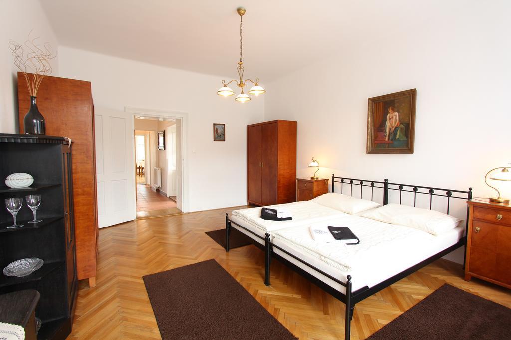 Penzion Jelen Vranov nad Dyjí Habitación foto