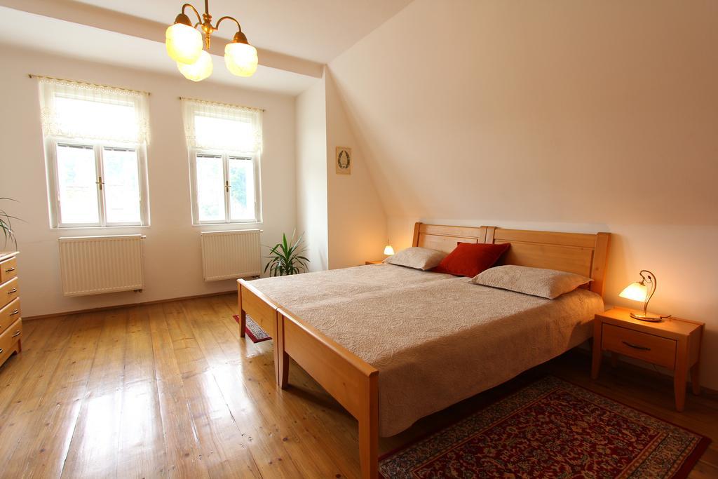 Penzion Jelen Vranov nad Dyjí Habitación foto