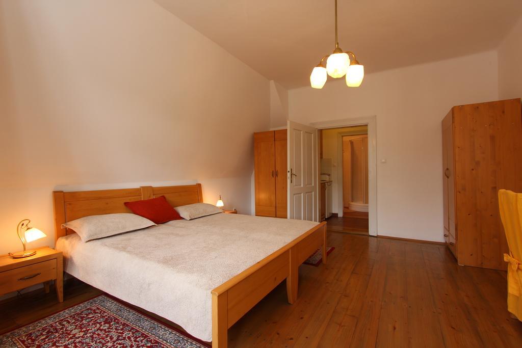 Penzion Jelen Vranov nad Dyjí Habitación foto